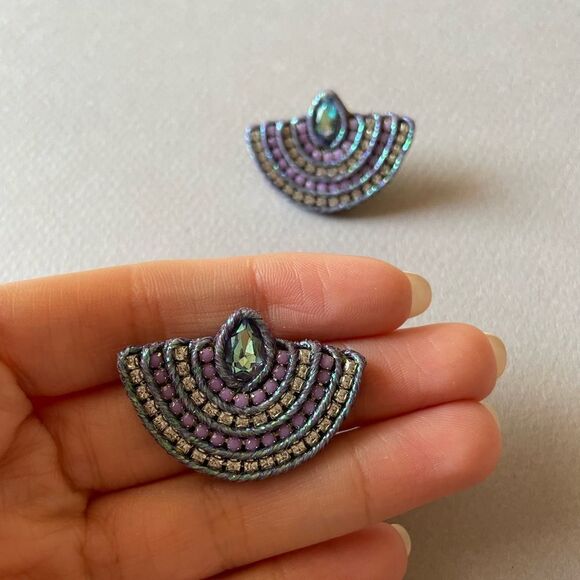 Elegant Purple and Silver Earrings M366 - Picture 3 of 3